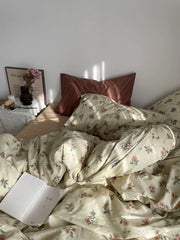 Vintage Floral Bedding Set