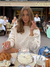 WomenBeige Thread O Neck Long Sleeves Pullover Fashion Long Sleeve Sweater