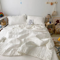 Cozy Ruffles Bedding Set