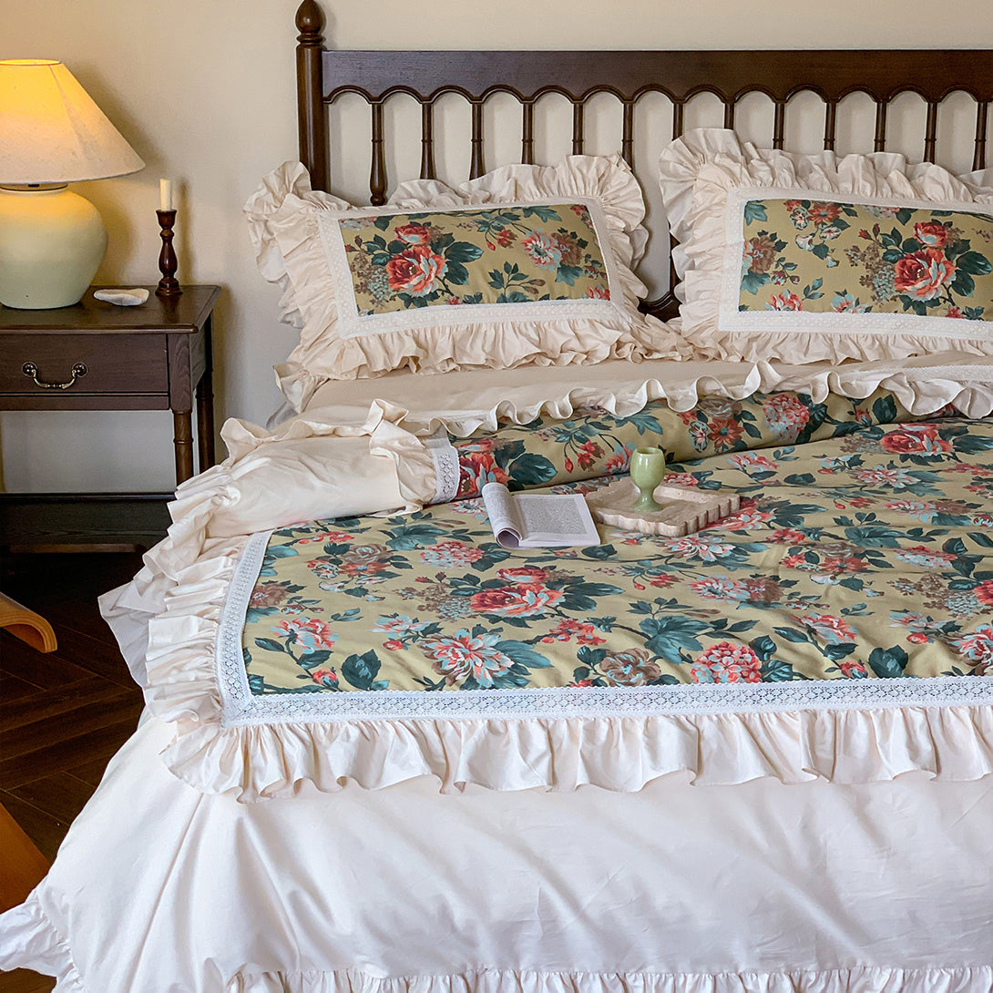 Vintage Rose Lotus Leaf Edge Bedding Set
