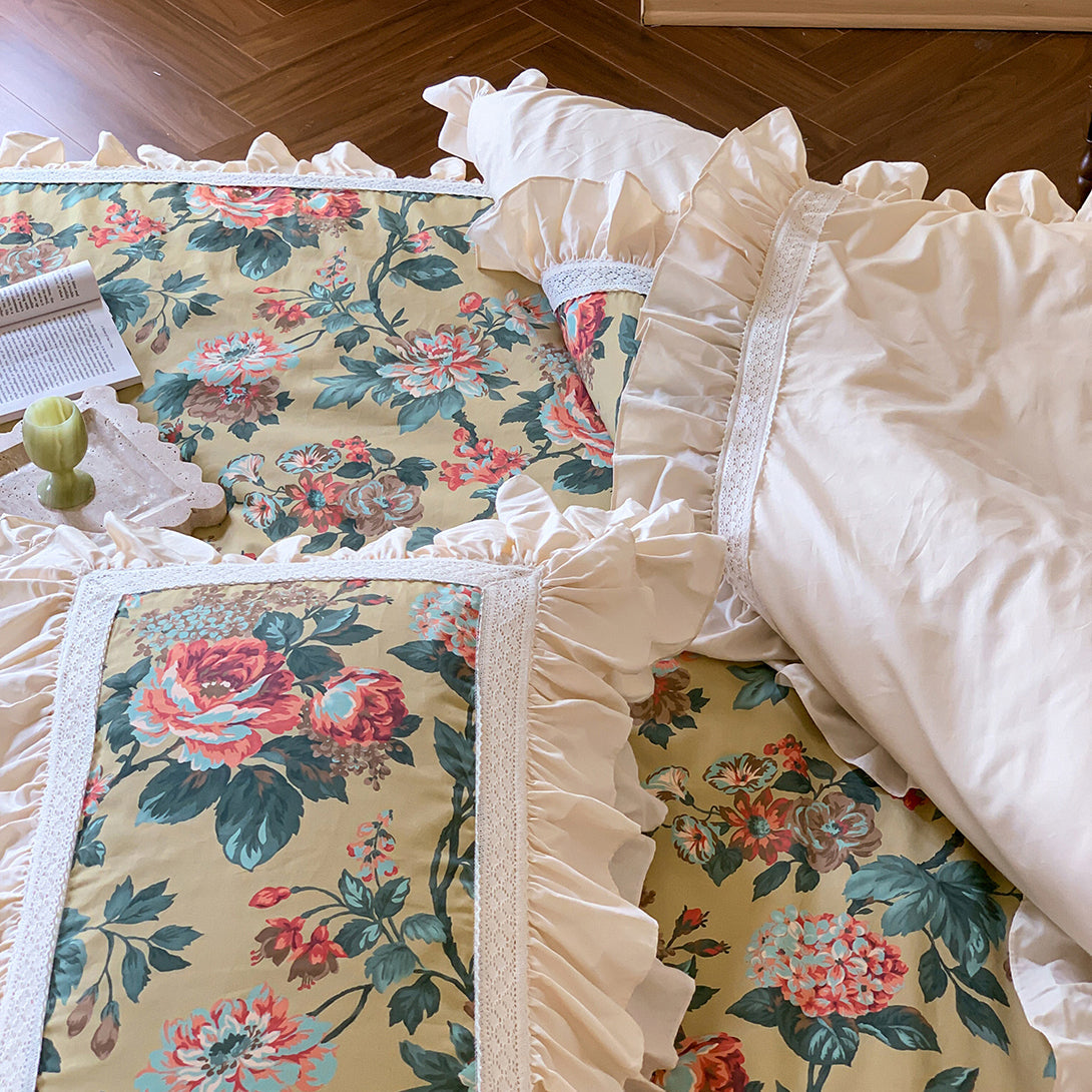 Vintage Rose Lotus Leaf Edge Bedding Set