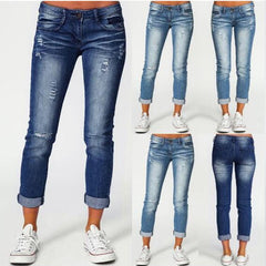 WomenMid Rise Light Wash Knee Ripped Cropped Jeans