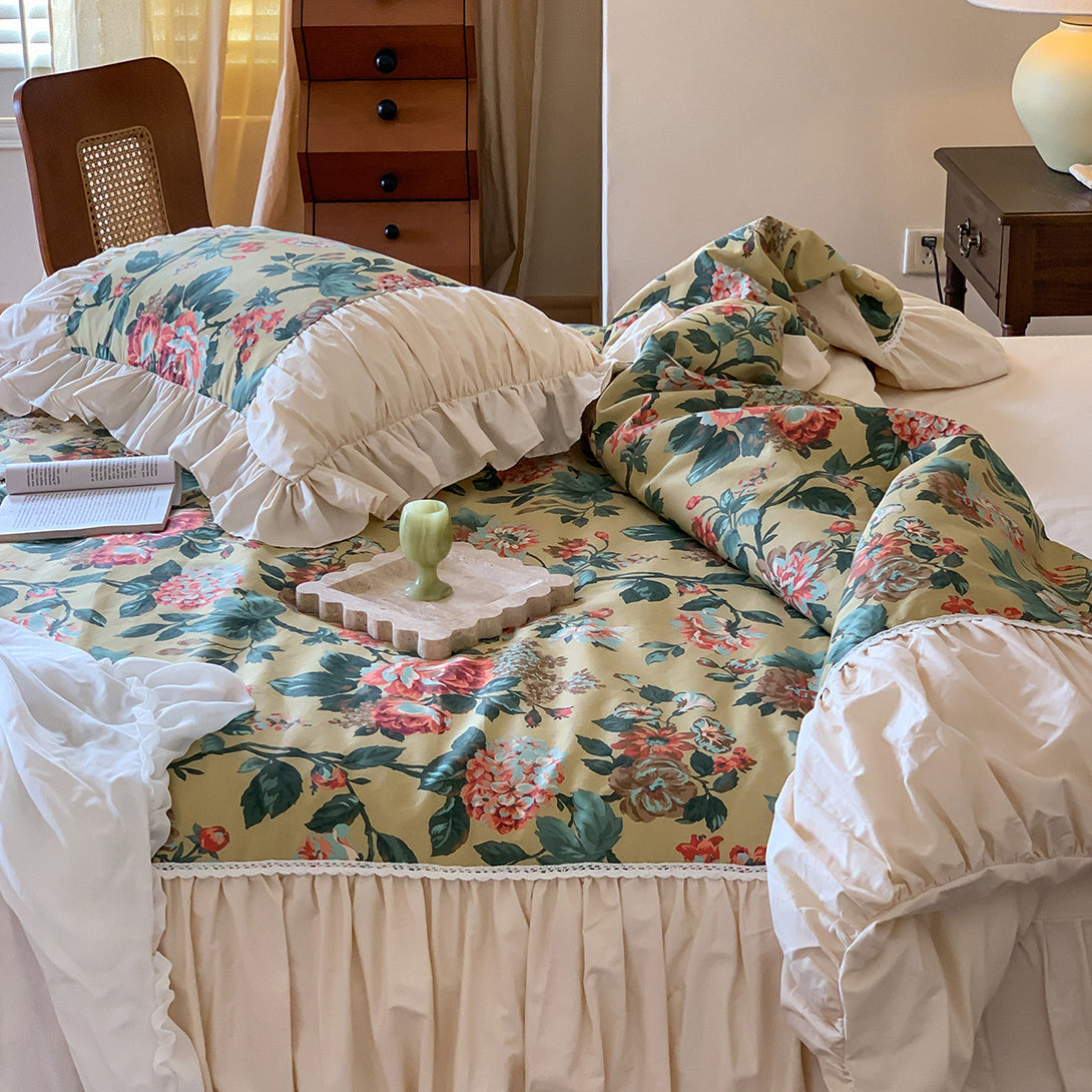 Vintage Rose Lotus Leaf Edge Bedding Set