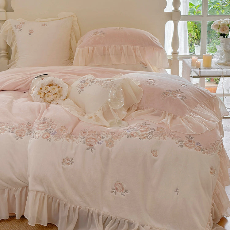 Princess-style Milk Velvet Duvet Cover Set with Lace Trim
