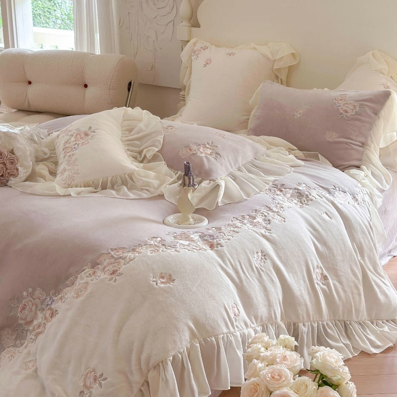 Princess-style Milk Velvet Duvet Cover Set with Lace Trim