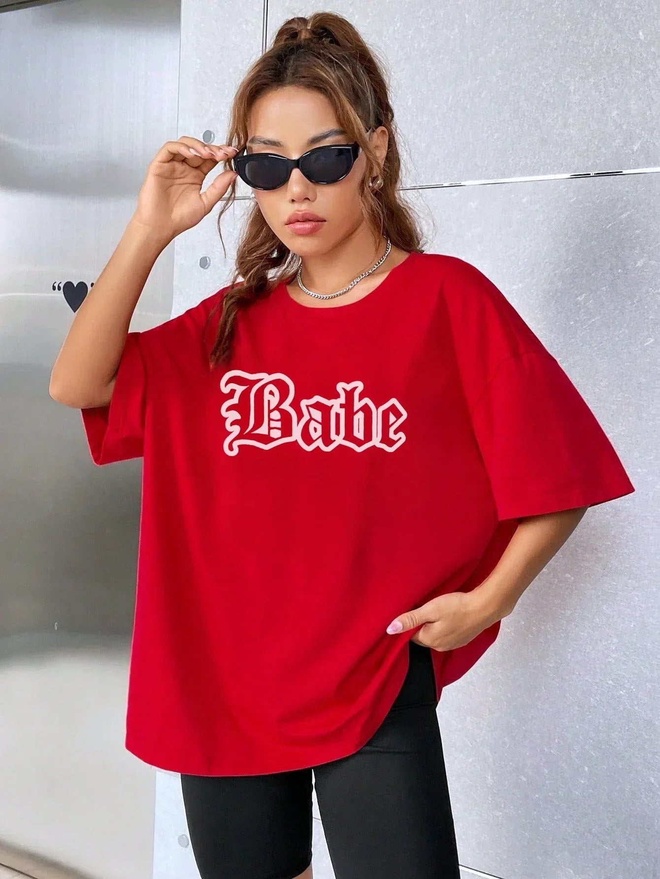 Babe Personality Street Font WomenT-Shirt