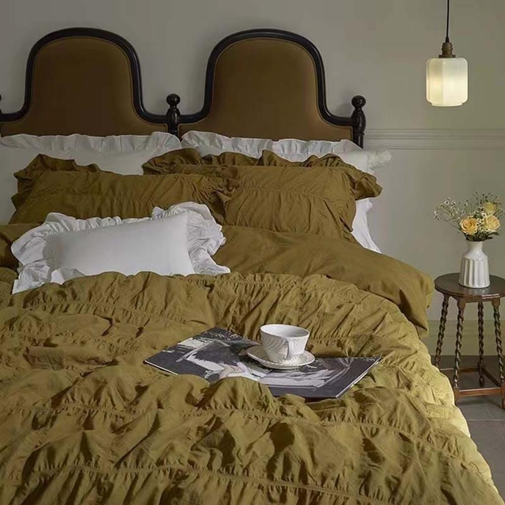 Dark Academia Royal Duvet Cover - Tan