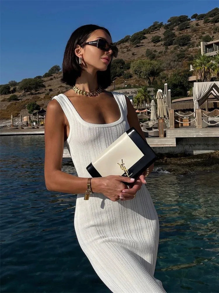 White Knitted Summer Fashion Square Colloar Sleeveless Bodycon Party Lady Casual Midi Dress