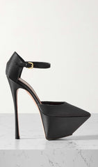 PLATFORM PUMPS IN BLACK