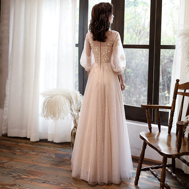 Long Sleeves Elegant O-neck Prom Dresses