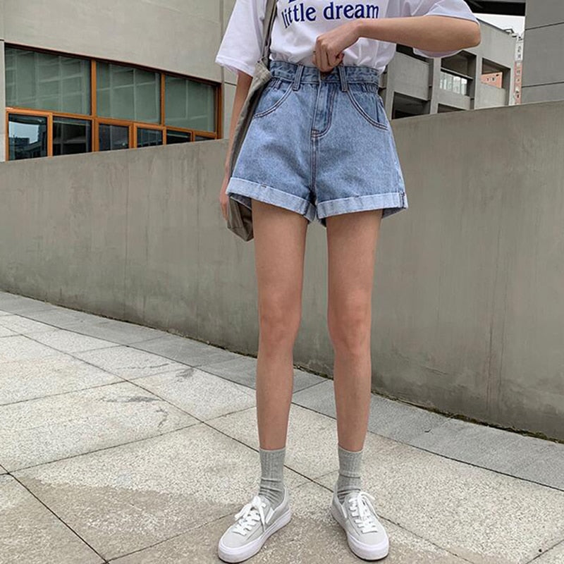 Casual Loose Ladies Fashion Elastic Waist Wide Leg Shorts