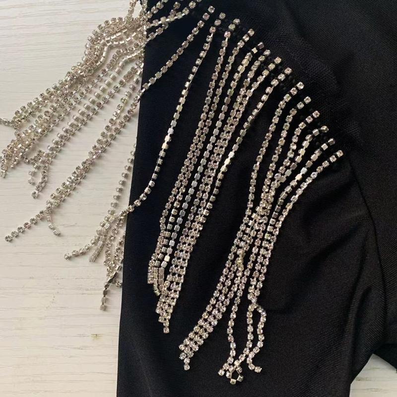Tassels Detail Designed Plunge Dress V Neck Long Sleeve Bodycon Dress Winter Solid Tight Waist Party Dresses