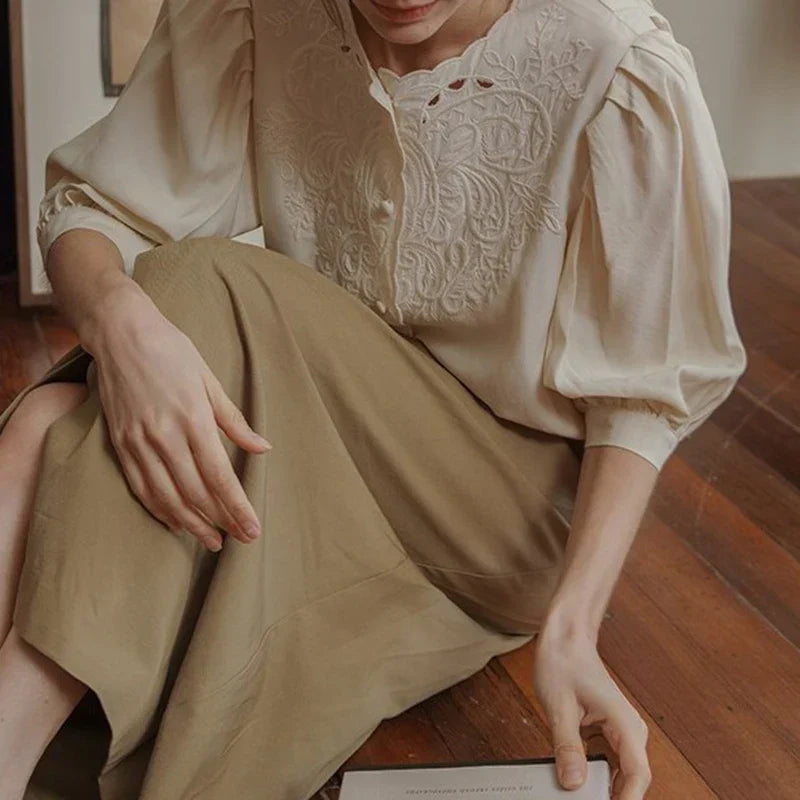 Vintage French Business Summer Fashion Lantern Sleeve Round Neck Office Lady Embroidered Blouse