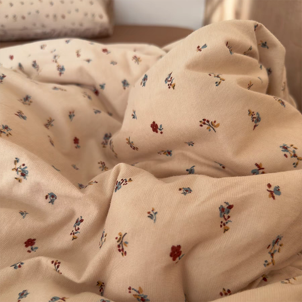 Vintage Ditsy Floral Bedding Set