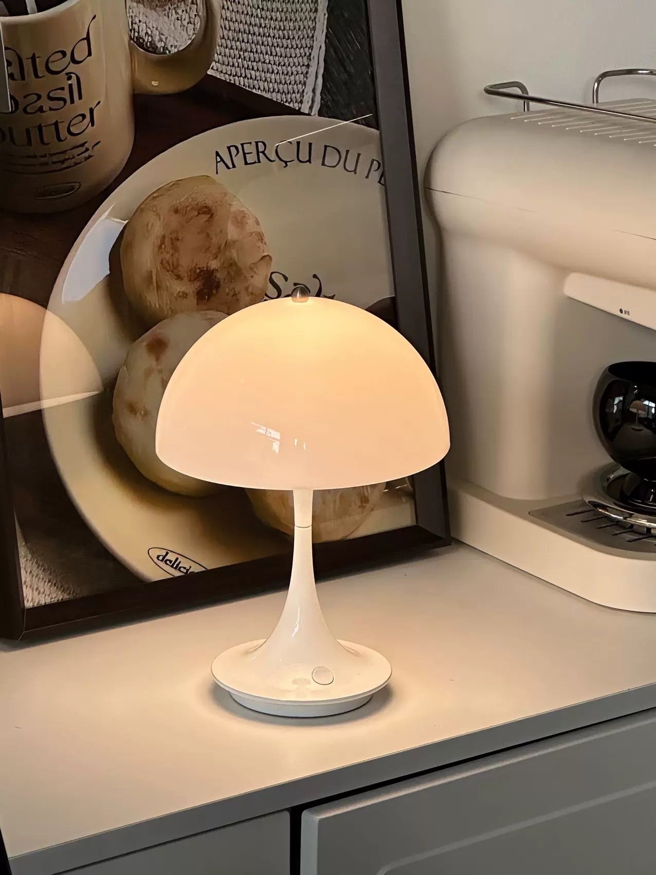 White Mushroom Desk Lamp