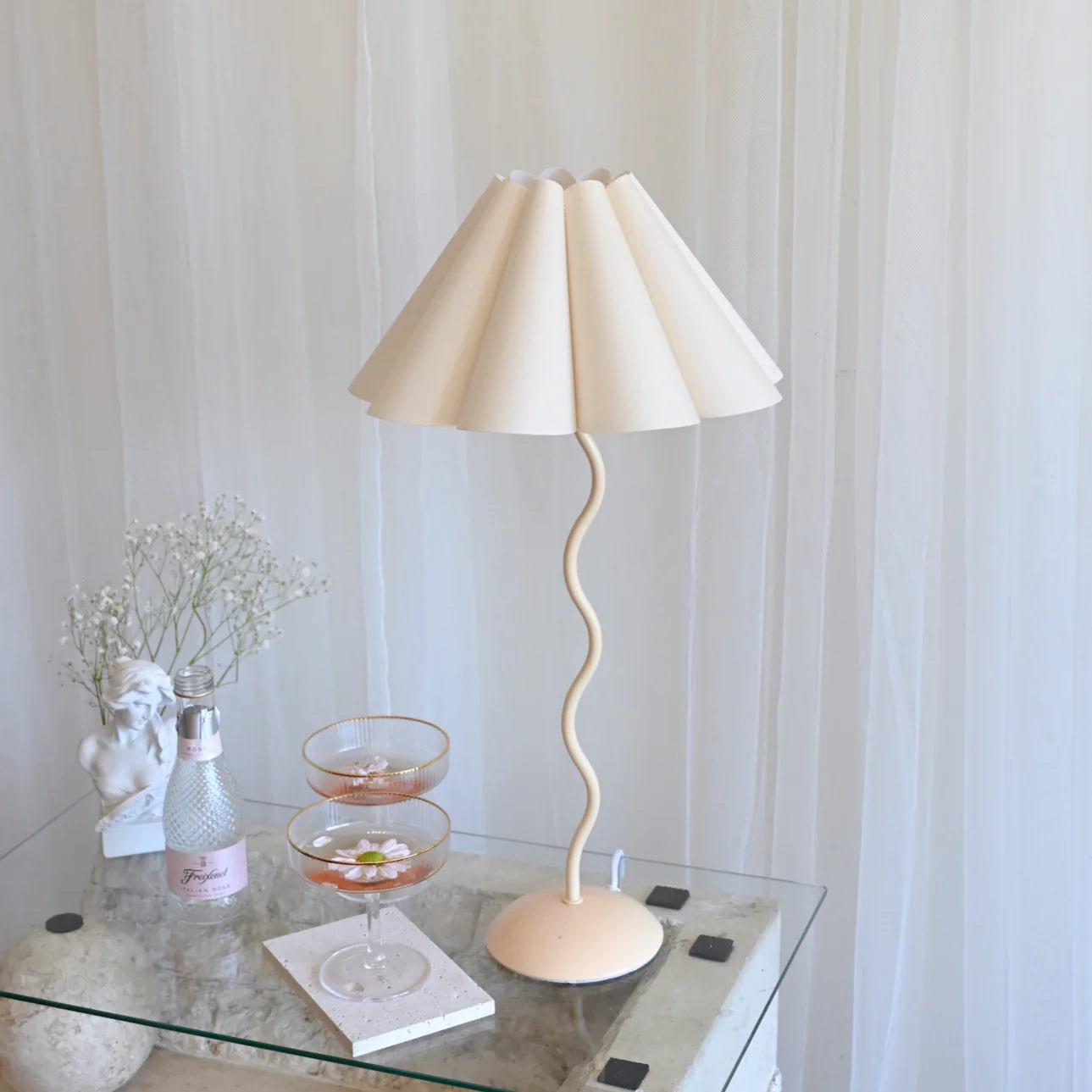 Tulip Squiggle Lamp