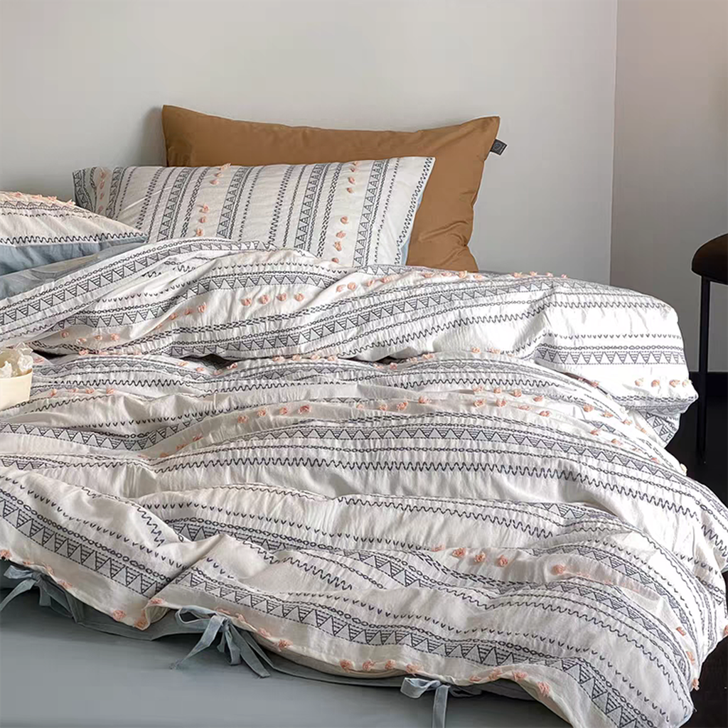 Bohemian Tufted Bedding Set