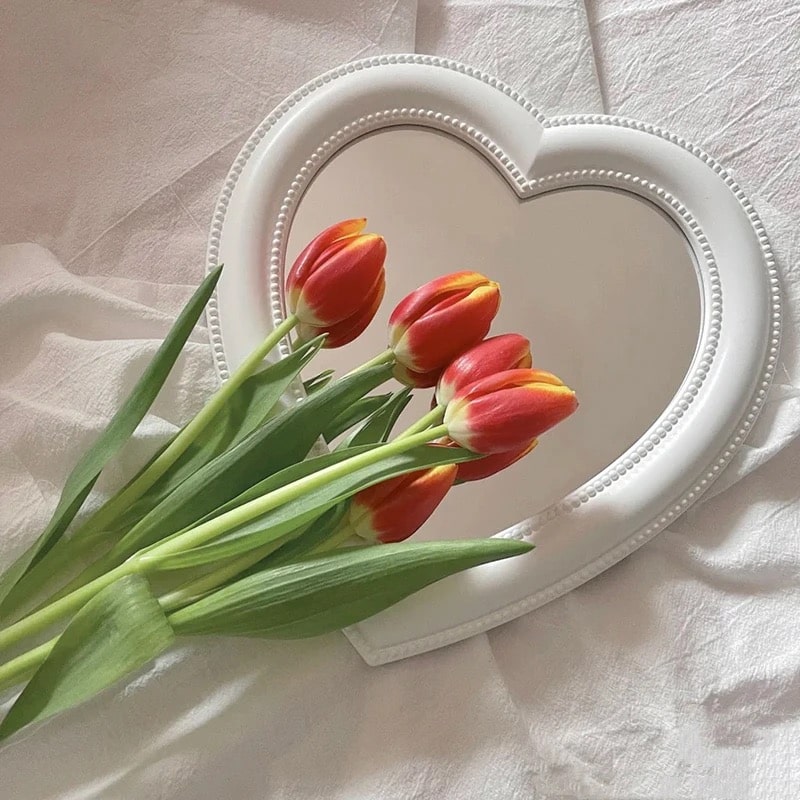 Pillow Heart Mirror