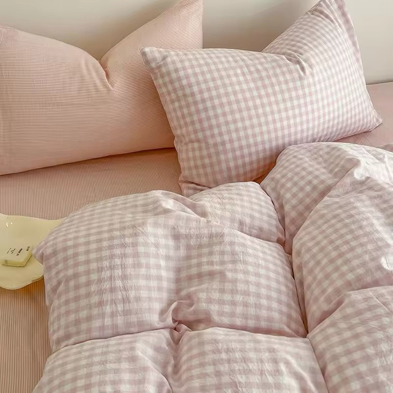 Cozy Pink Plaid Bedding Set