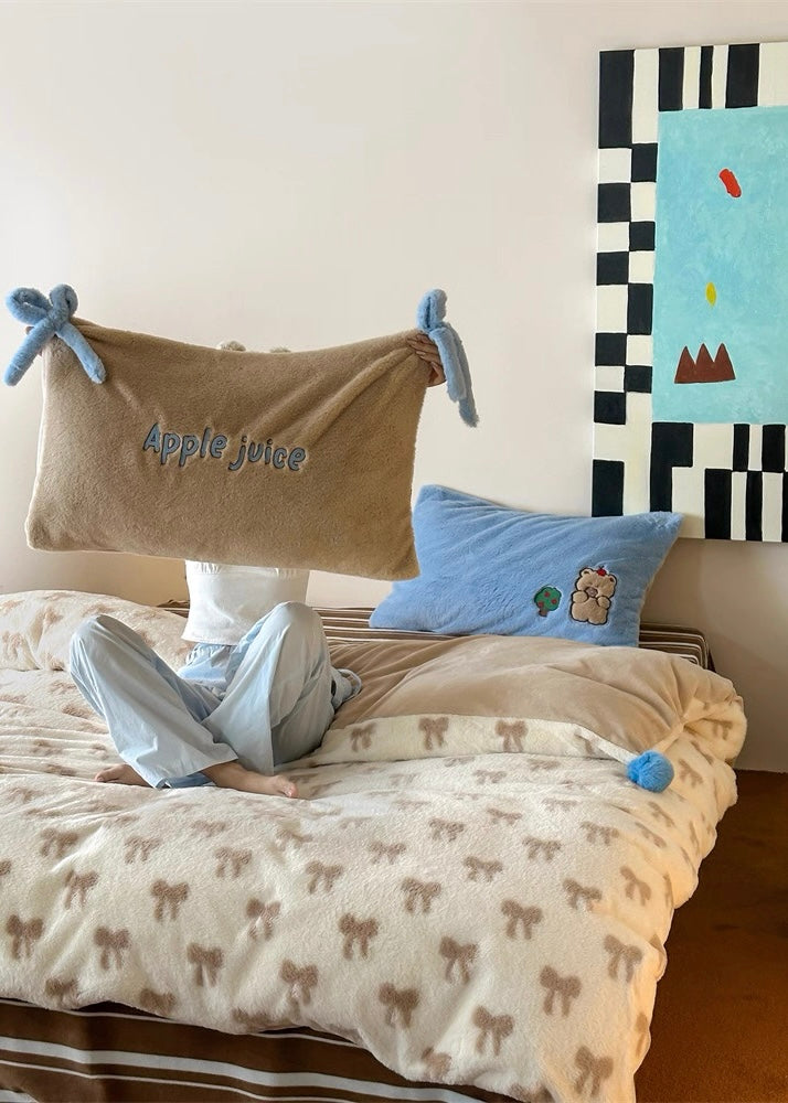 Beige Bow Velvet Bedding Set