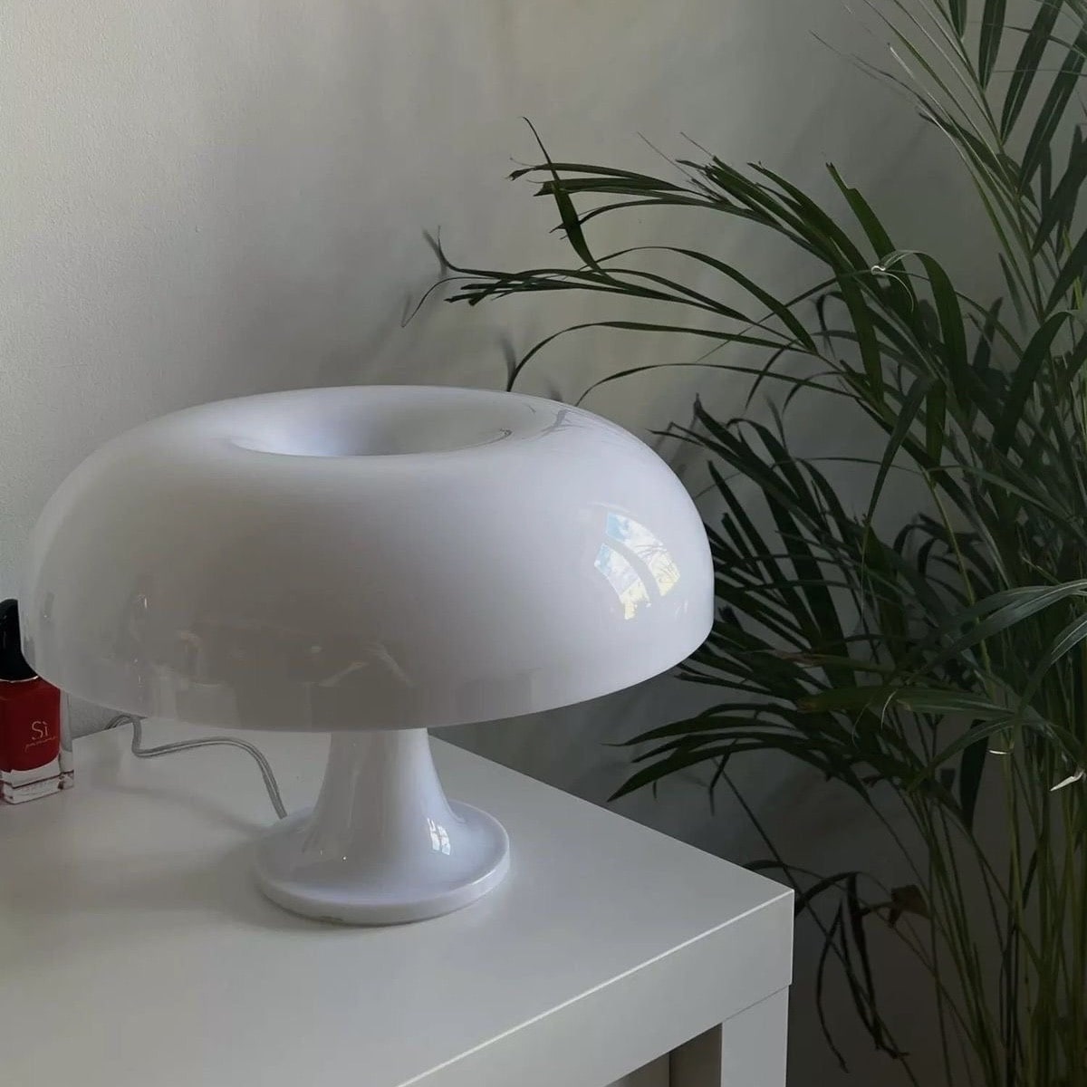 White Mushroom Table Lamp