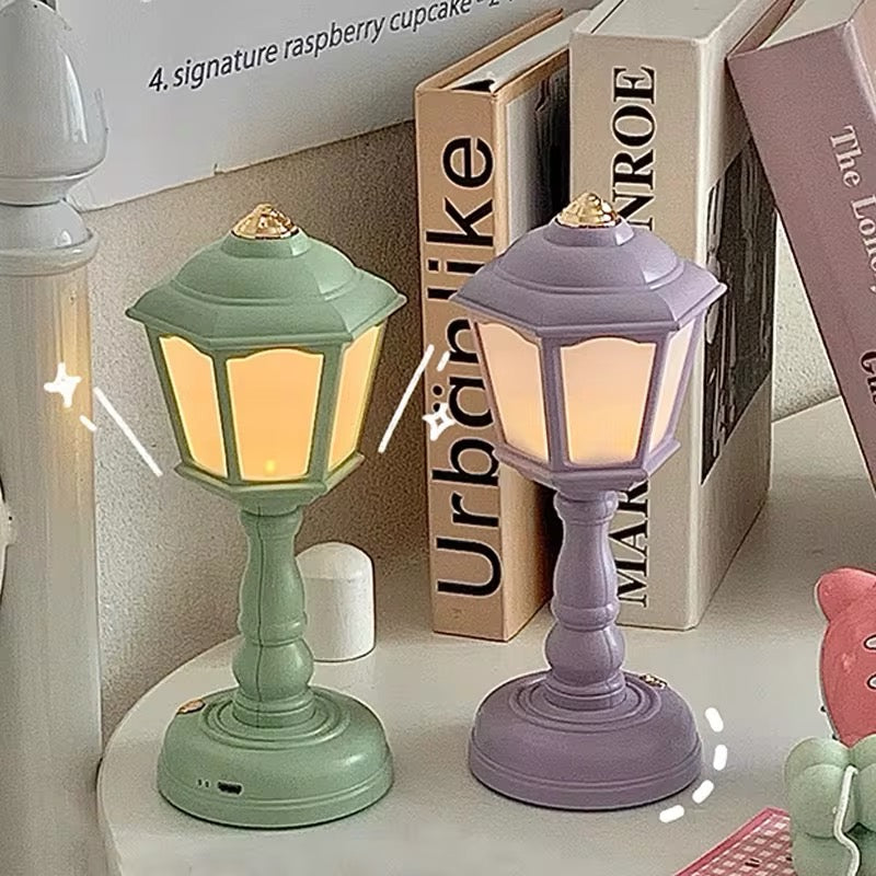 Mini Retro Street Lamp