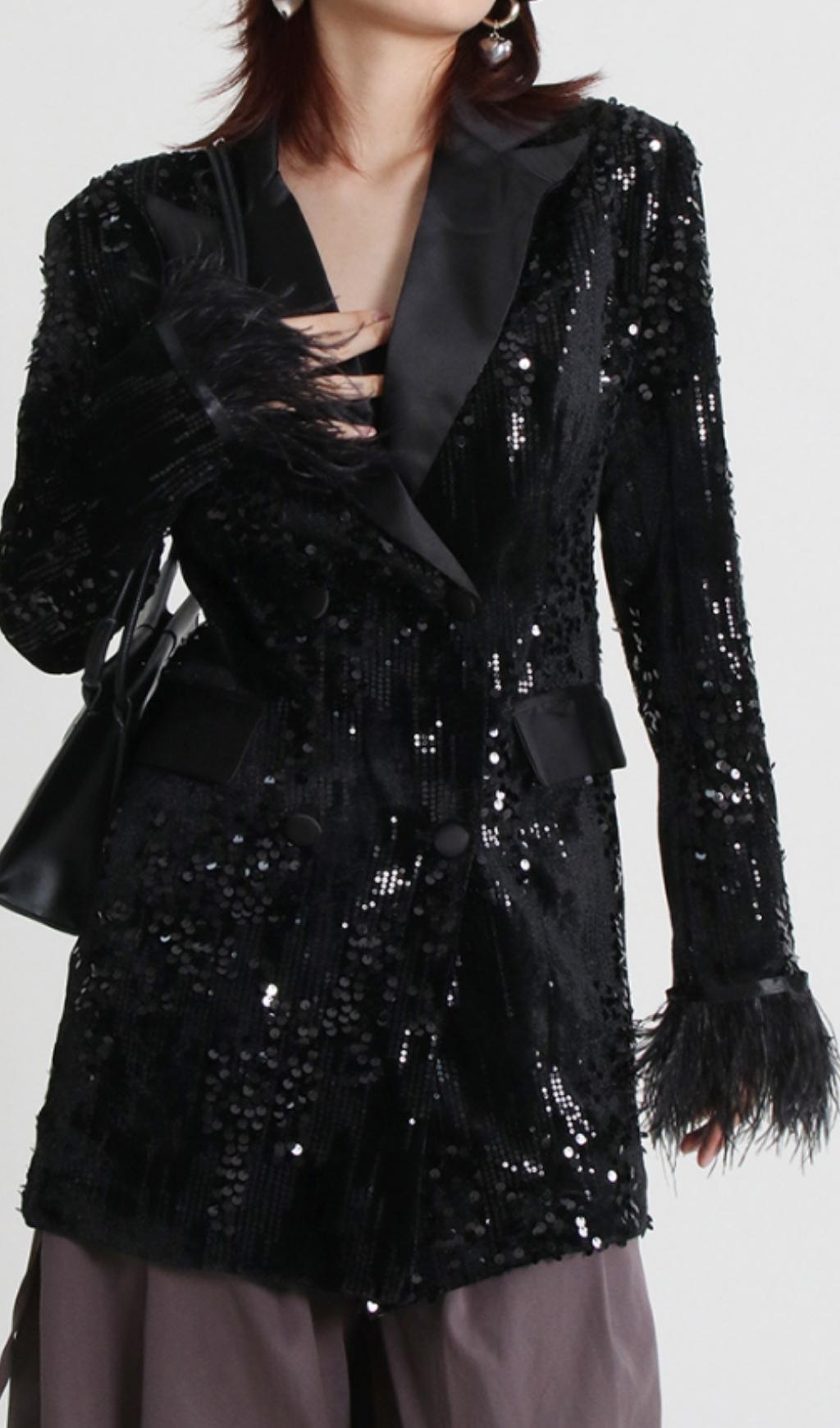 V NECK SEQUIN FEATHER BLAZER IN BLACK