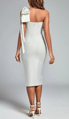 ONE SHOULDER BODYCON MIDI DRESS IN WHITE