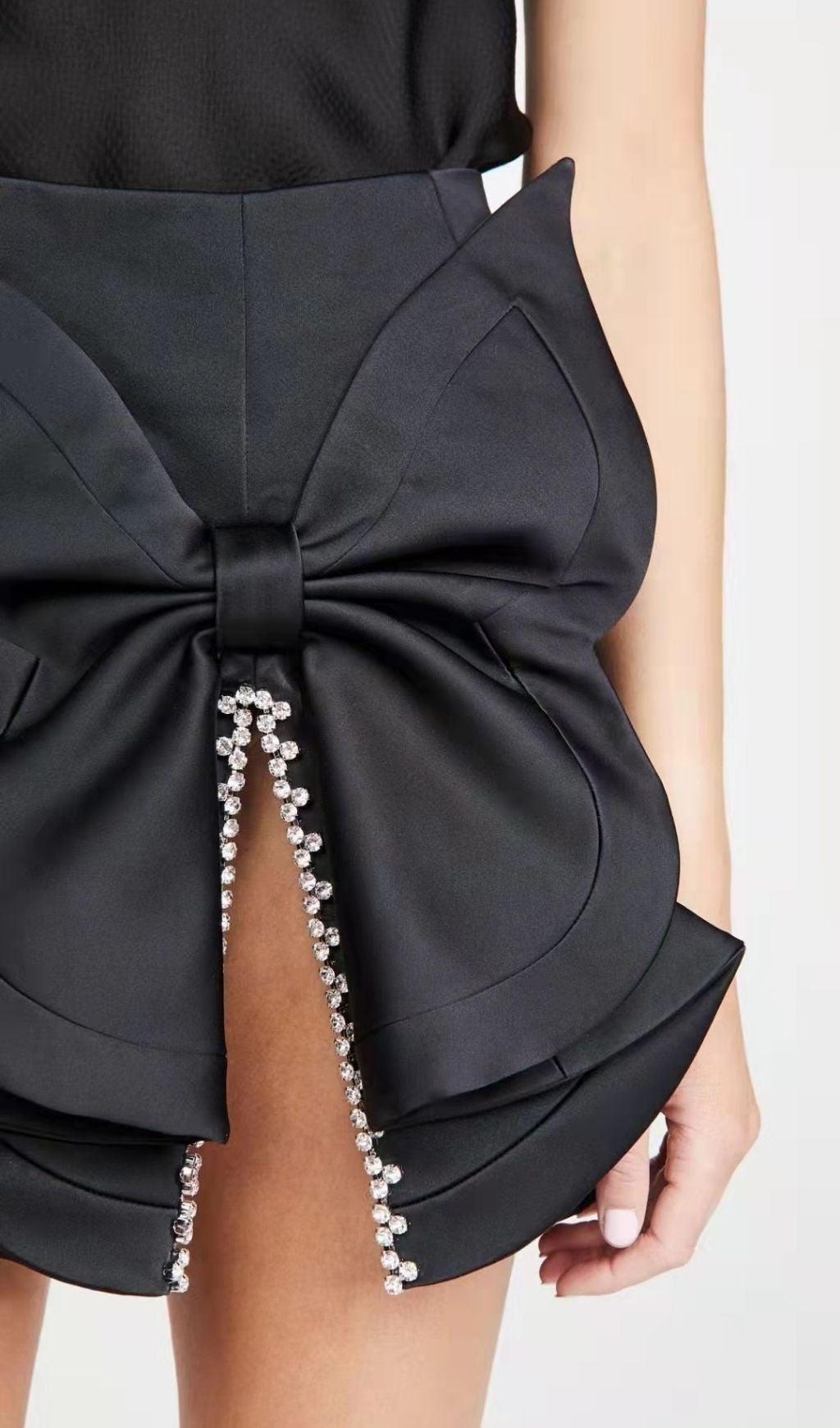 BLACK CRYSTAL BOW SKIRT