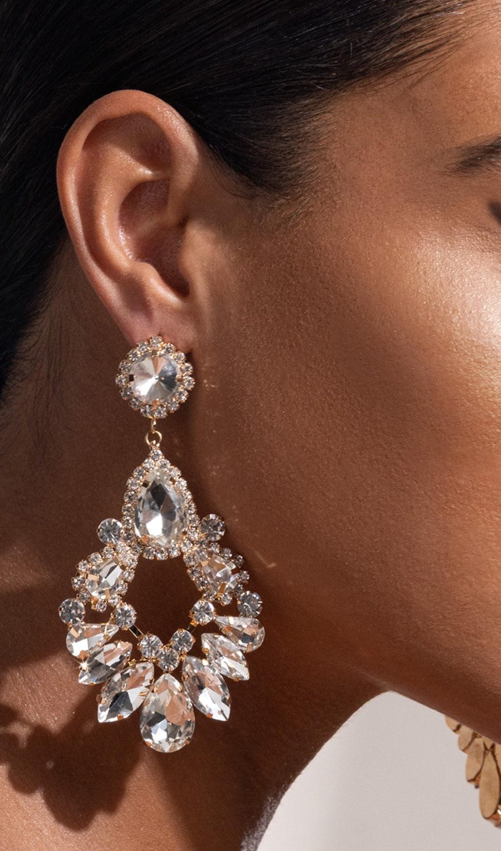 WHITE CRYSTAL CHANDELIER DROP EARRINGS