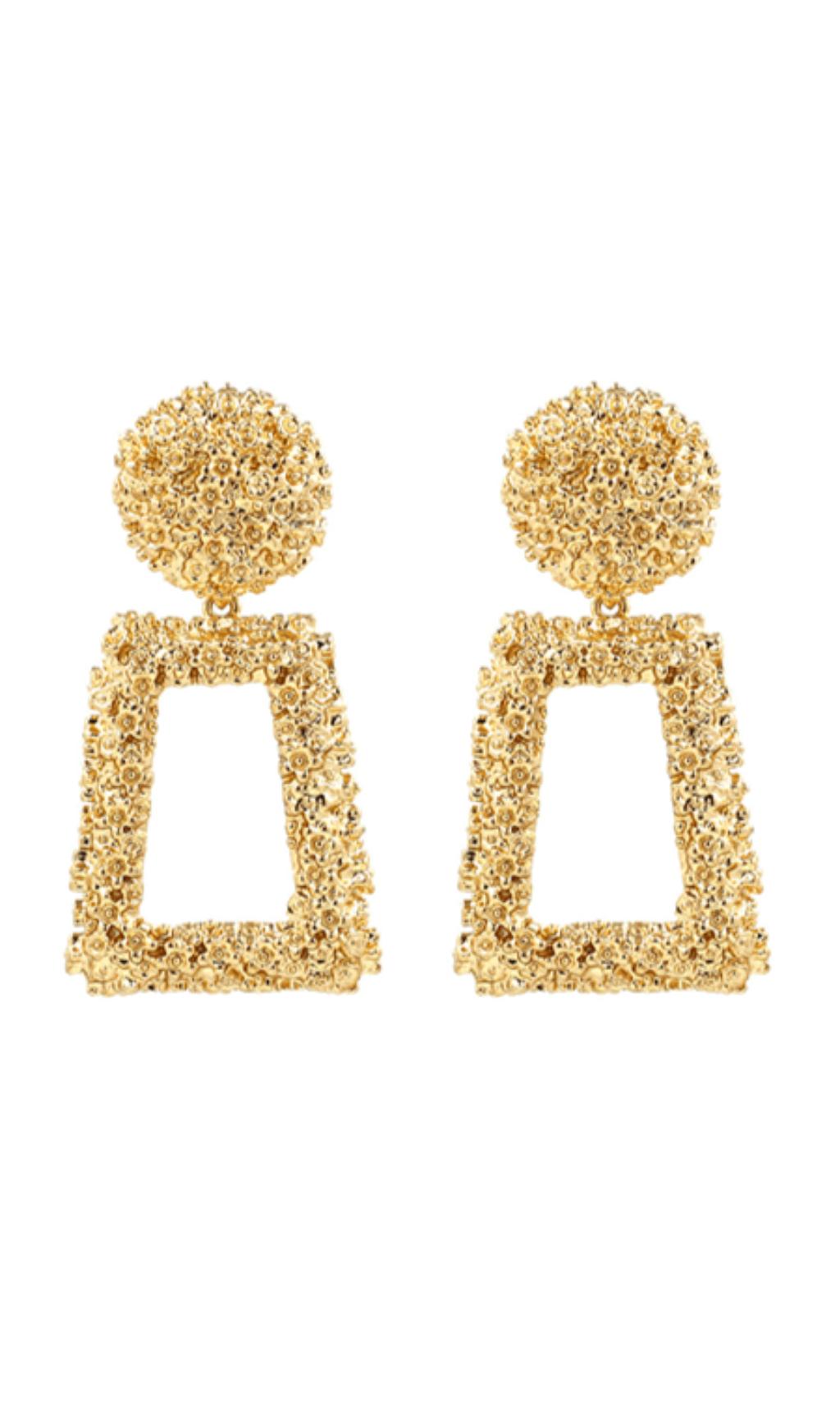 TEXTURED DOOR KNOCKER PLATED EARRINGS