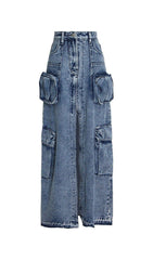 POCKET SPLIT DENIM SKIRT IN BLUE