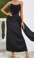 SLEEVELESS BANDAGE MIDI DRESS IN BLACK