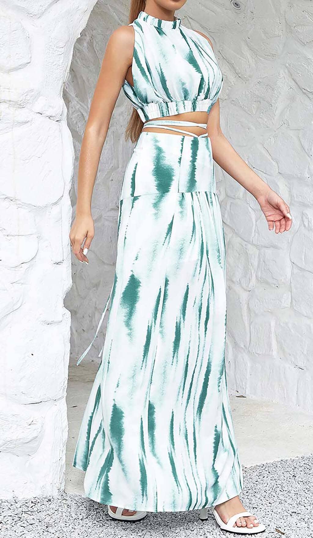 HALTER SLEEVELESS MAXI DRESS IN MULTI-COLOR