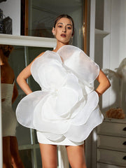 ONE SHOULDER FLOWER MINI DRESS