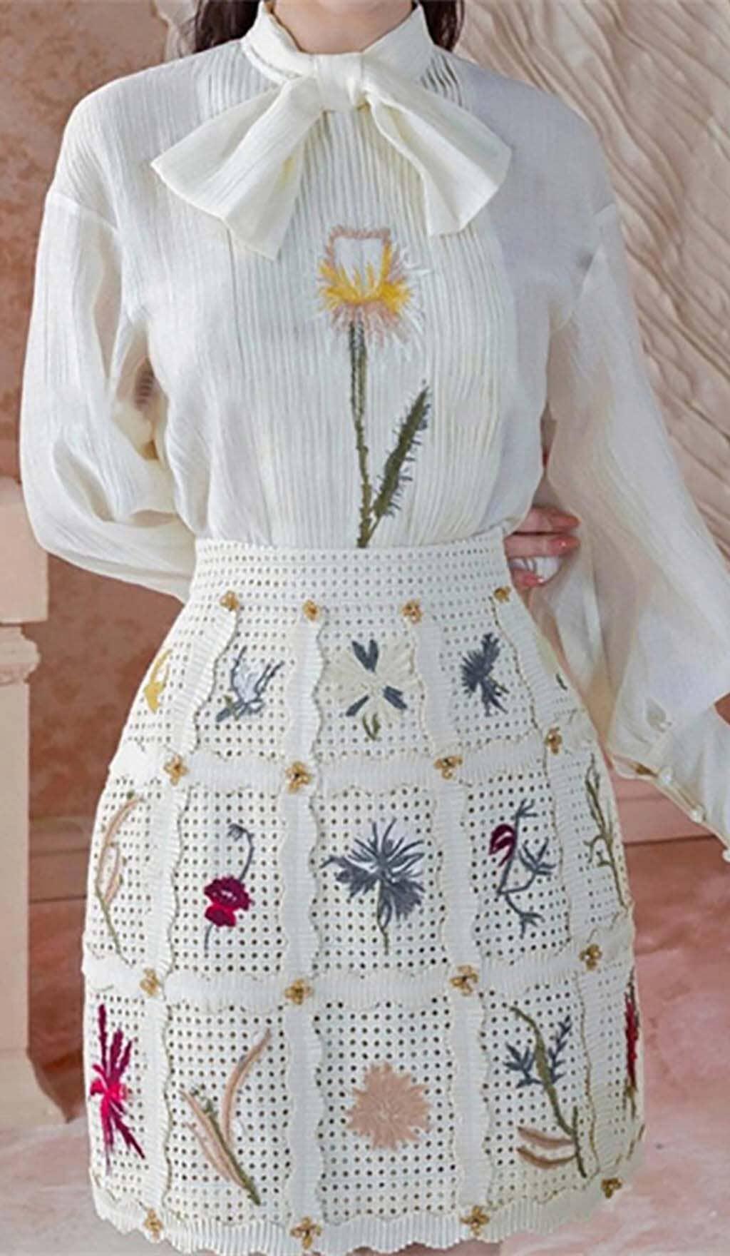 LANTERN SLEEVE EMBROIDERY TWO PIECE SET IN WHITE