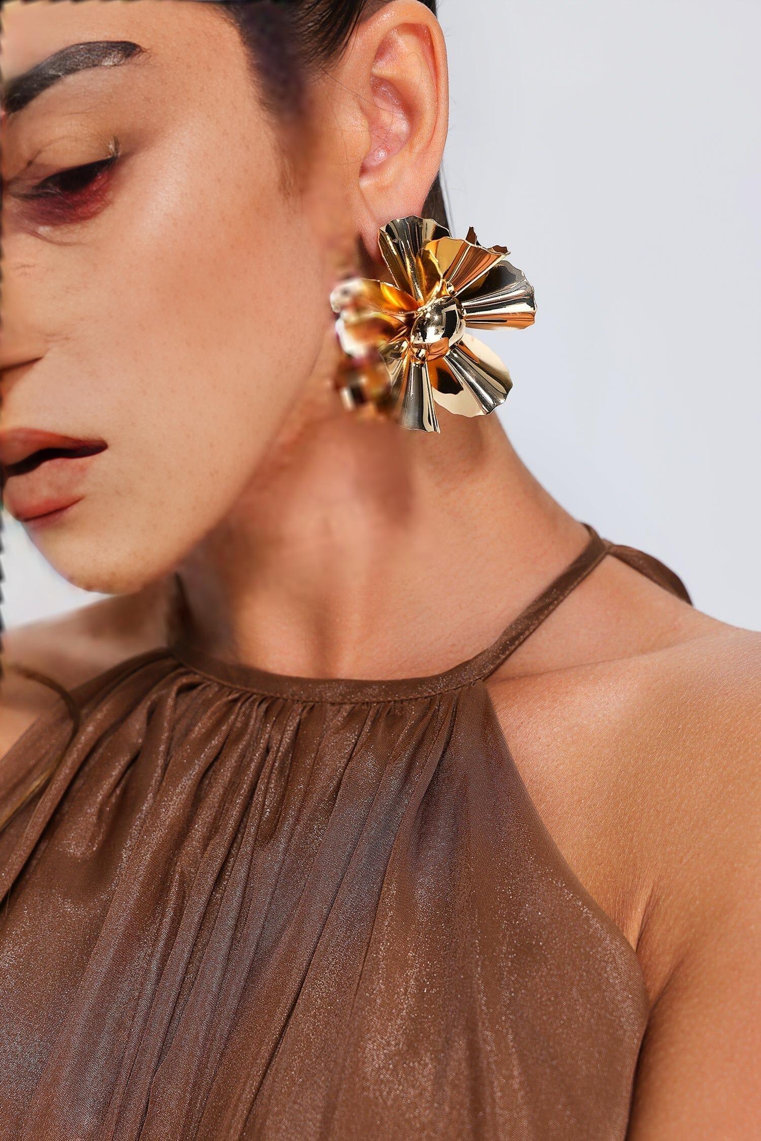 METAL FLOWER EARRINGS