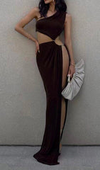 SLEEVELESS HOLLOW SLIT MAXI DRESS IN BROWN