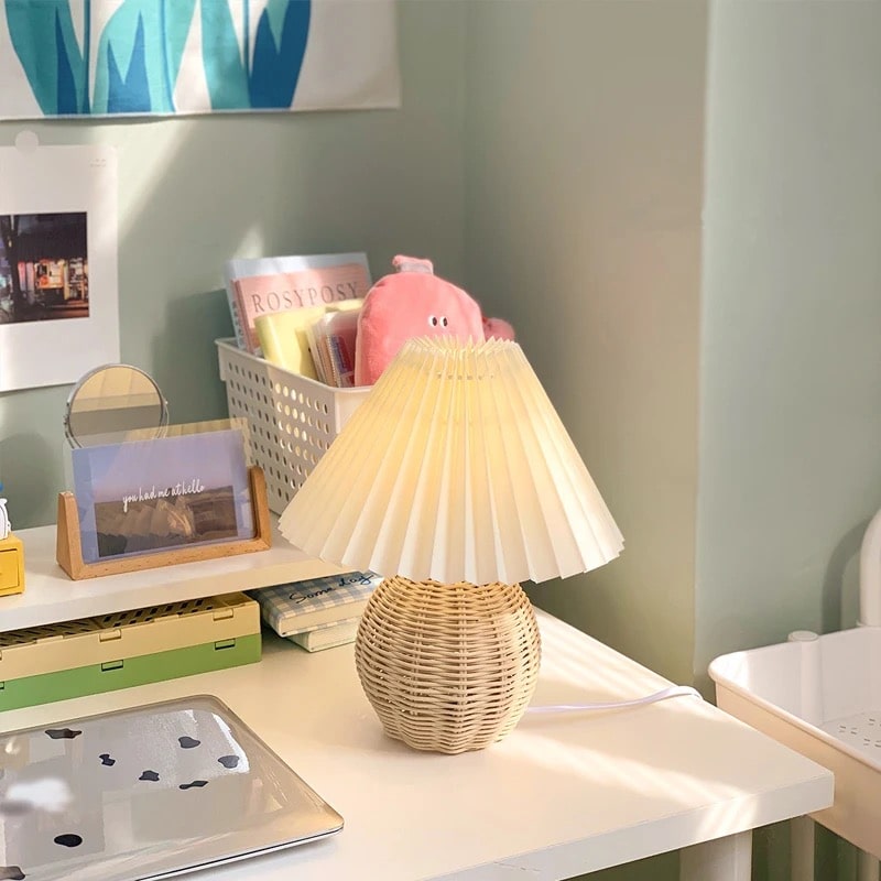 Pleated Table Lamp