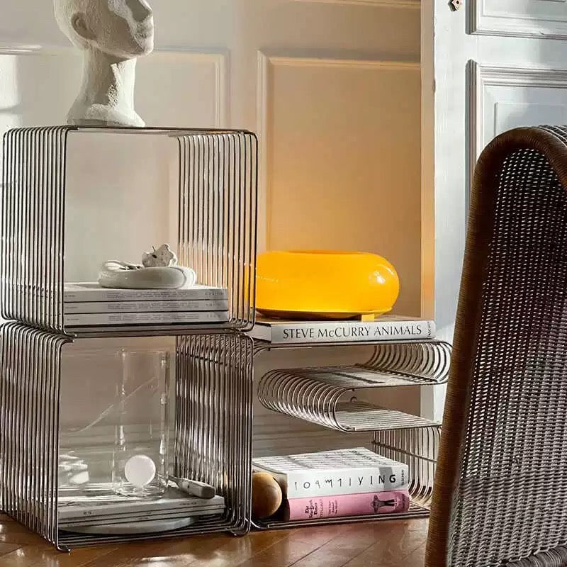 Modern Minimalist Metal Floating Shelf