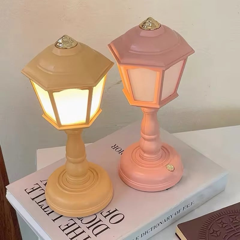 Mini Retro Street Lamp
