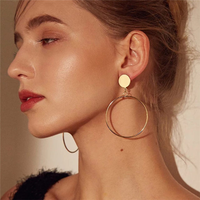 Fashion Metal Elegant Hoop Earring