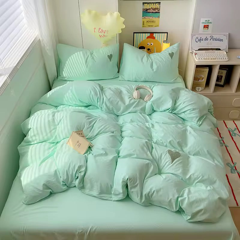 Black Heart Bedding Set
