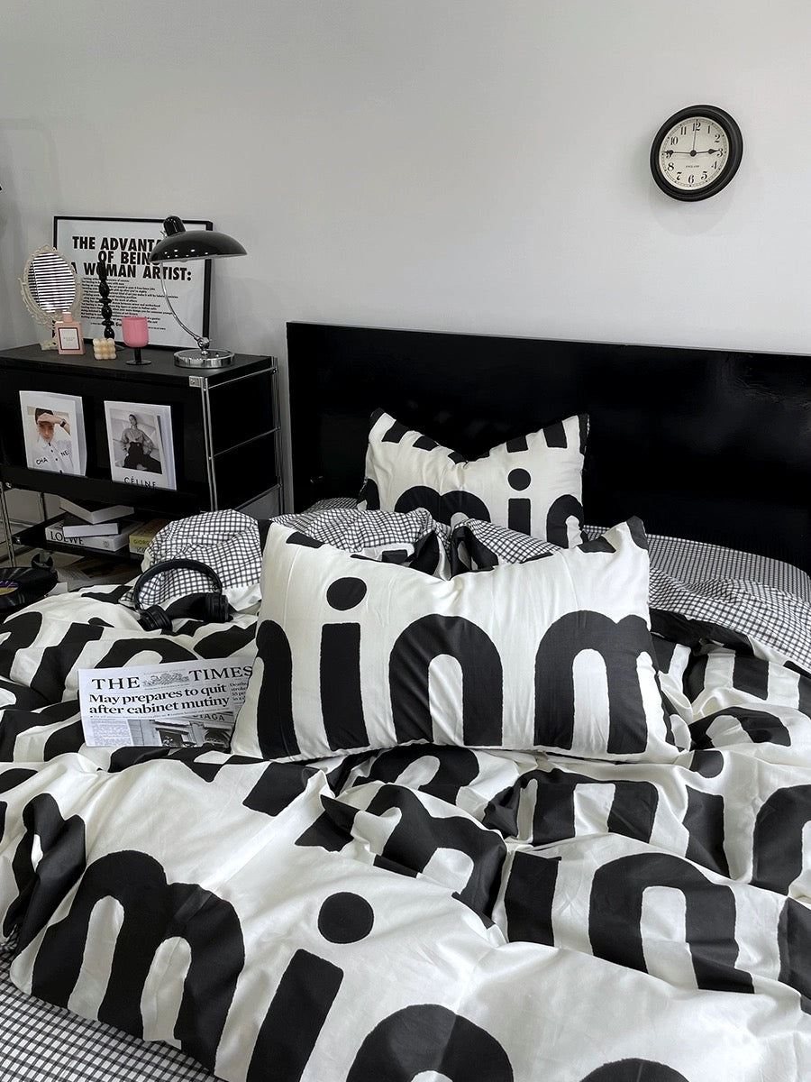 Korean Pink Letter Bedding Set