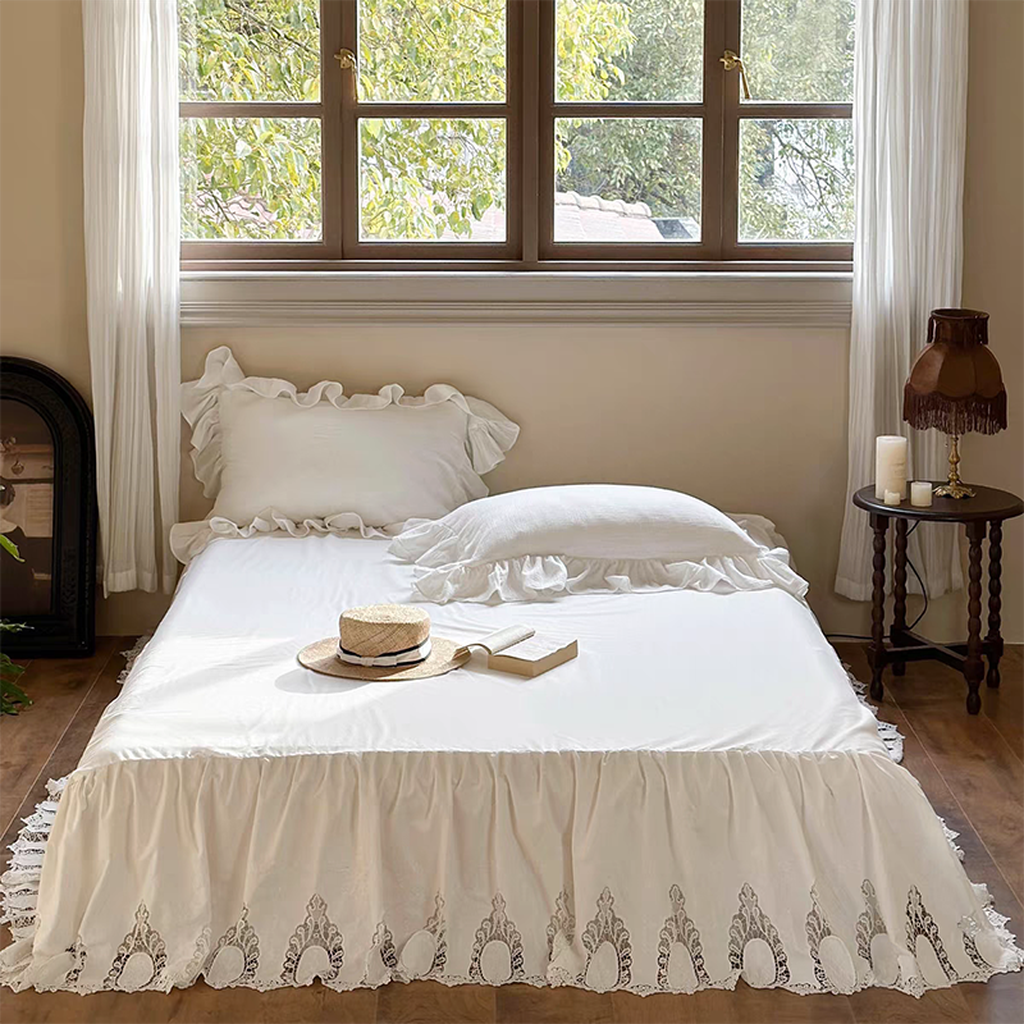 White Princess Lace Ruffle Bedding Set