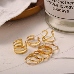Pack of 8 Rings with Twist Details and Engraved Designs