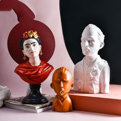 Portrait Figurines Statues