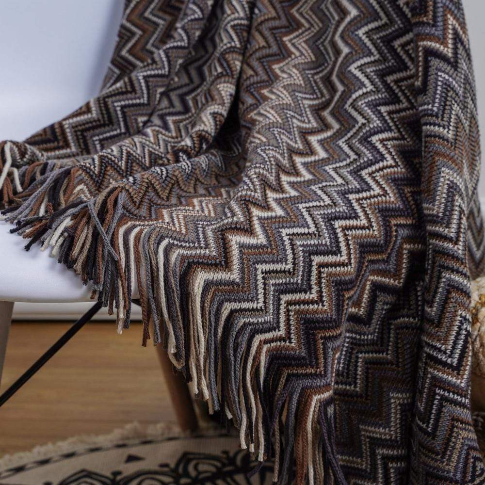 Geometric Pattern Throw Blanket