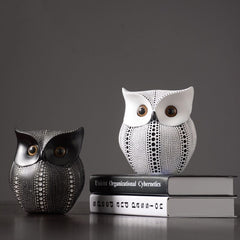 Hornet Owl Figurines