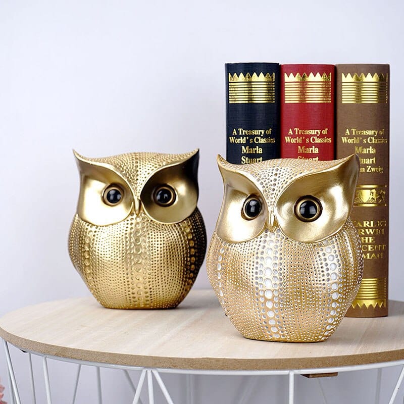 Hornet Owl Figurines